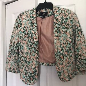 HM a floral crop blazer. Sz 2.